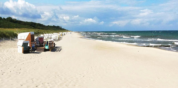 Strandkörbe am Ostseestrand